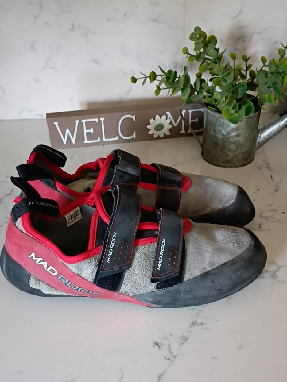 MAD ROCK Red and Gray Climbing Shoes Unisex